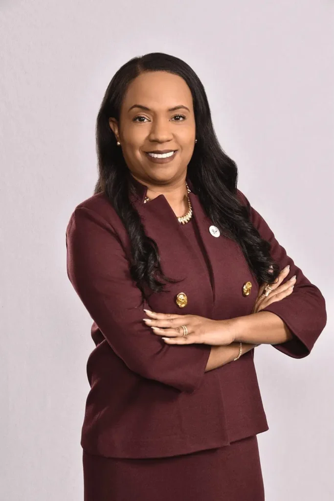 karrie-dixon_web.jpg